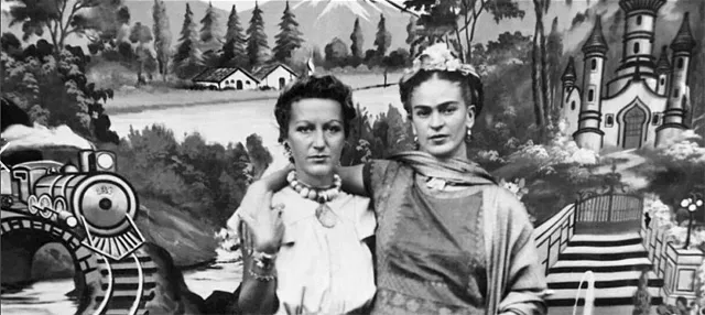 Jacqueline Lamba et Frida Kahlo, 1938