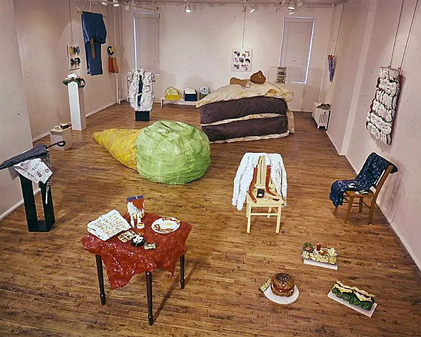 Vue de l'installation à la Green Gallery, New York, Claes Oldenburg, 1962